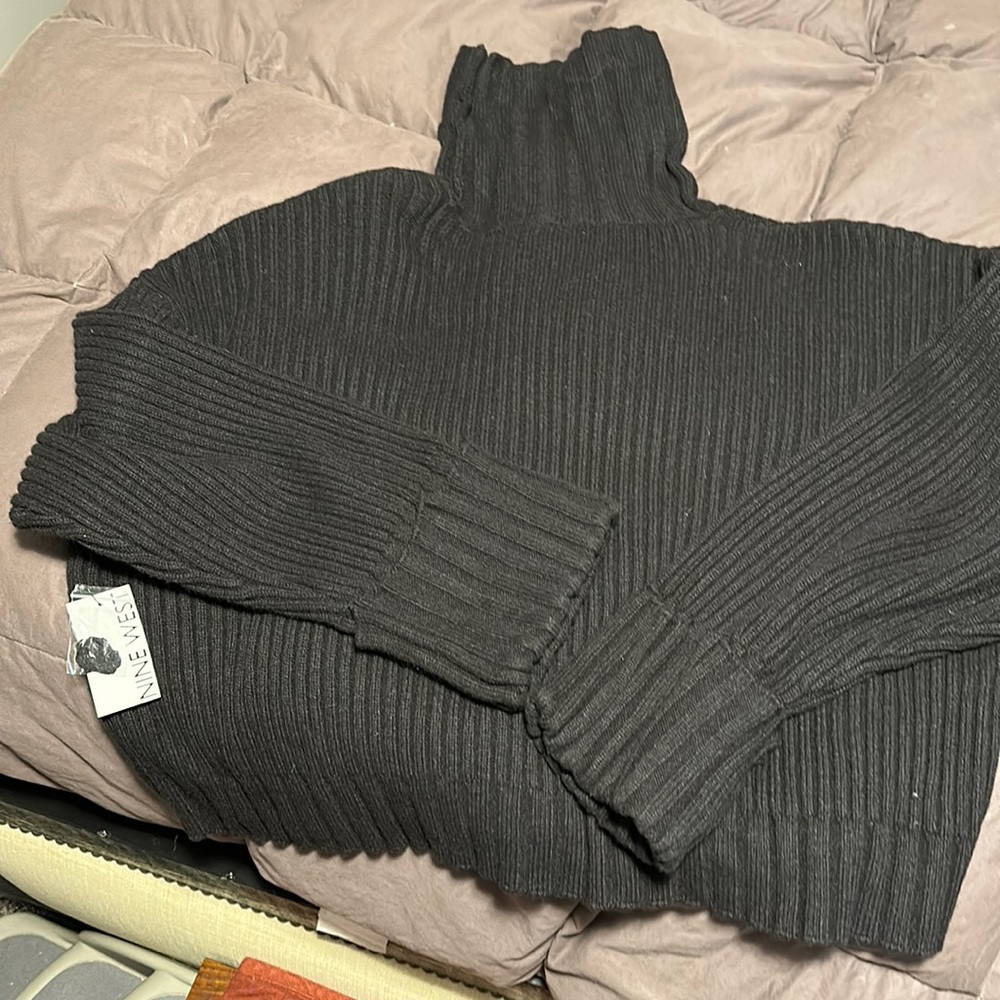 Nine West BNWT Cowl Neck oversized sweater. 001 Dull Black XXL